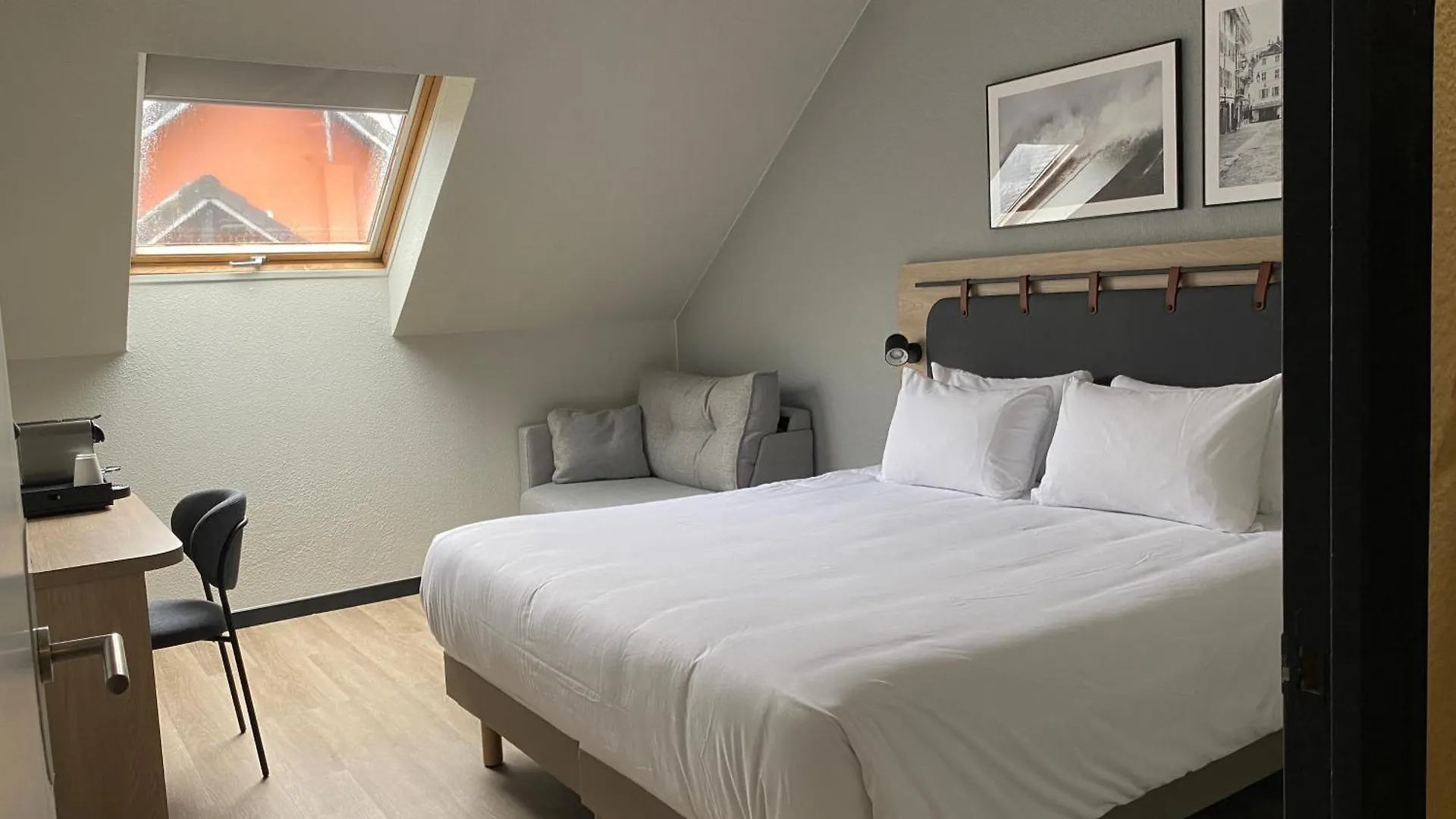 Hotel Campanile Aix-Les-Bains 3*,  Francia