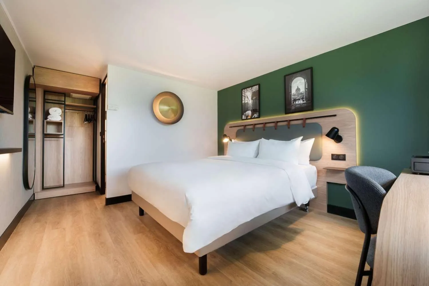 Campanile Aix-Les-Bains Hotel